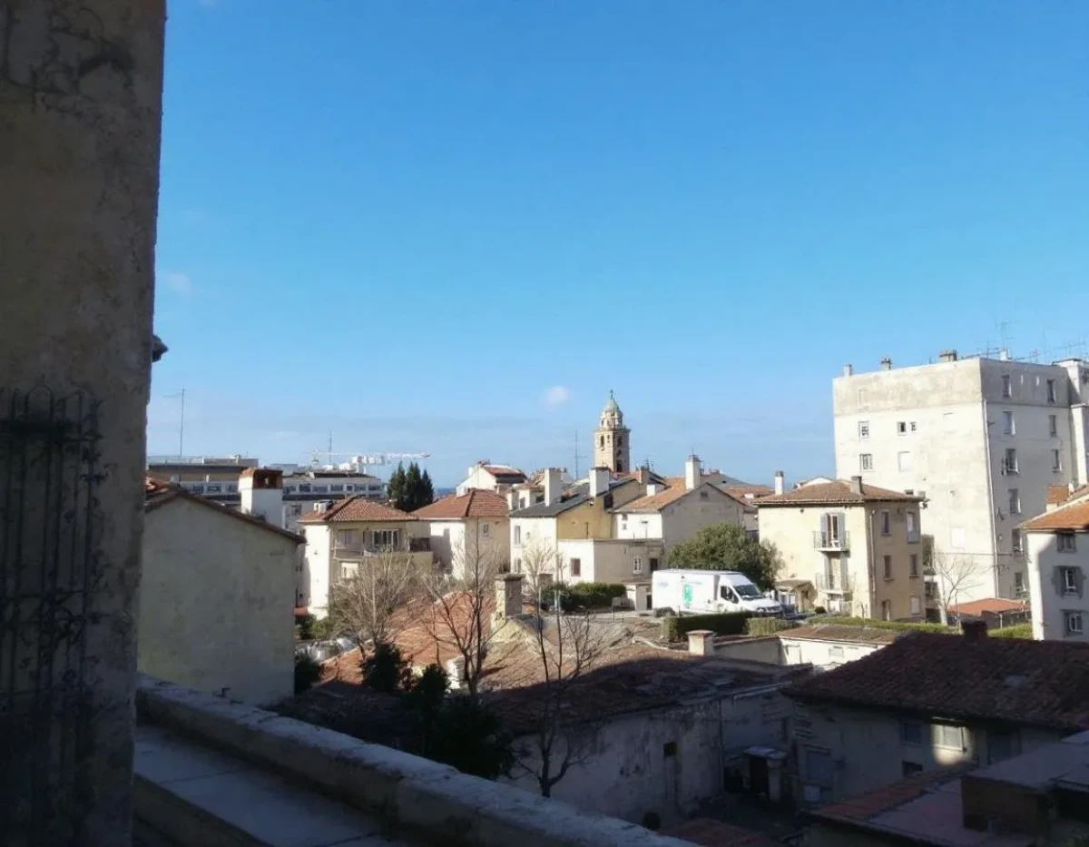 Litiges Locatifs : Résoudre les Conflits de Baux
